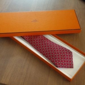 HERMES Fine Silk Tie Made In France WITH BOX EUC